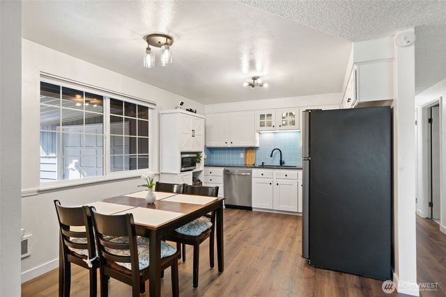 20 E Oak Place, Shelton, WA 98584