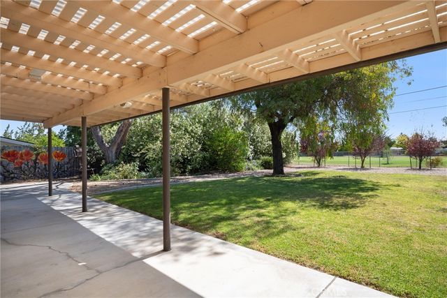 1523 Country Club Drive, Paso Robles, CA 93446