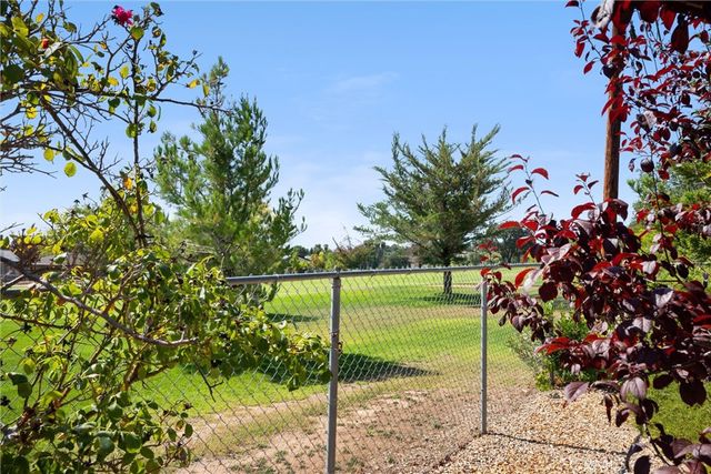 1523 Country Club Drive, Paso Robles, CA 93446