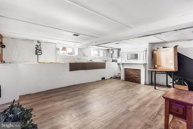 113 SEVILLE ST, Philadelphia, PA 19127