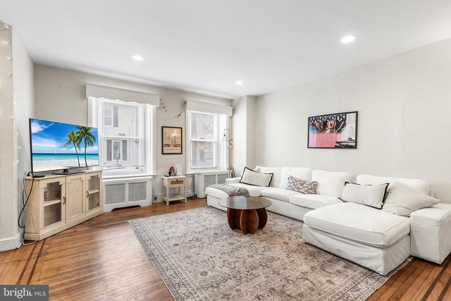 113 SEVILLE ST, Philadelphia, PA 19127