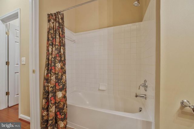 17253 FOUR SEASONS DR, Dumfries, VA 22025