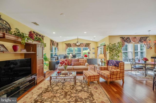 17253 FOUR SEASONS DR, Dumfries, VA 22025