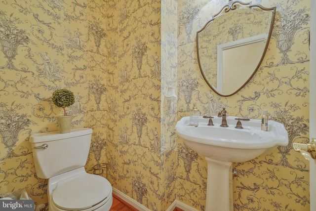 17253 FOUR SEASONS DR, Dumfries, VA 22025