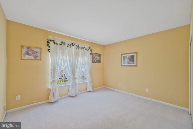 17253 FOUR SEASONS DR, Dumfries, VA 22025