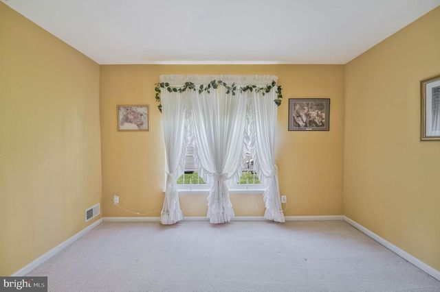 17253 FOUR SEASONS DR, Dumfries, VA 22025