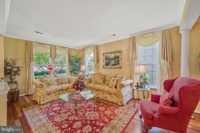 17253 FOUR SEASONS DR, Dumfries, VA 22025