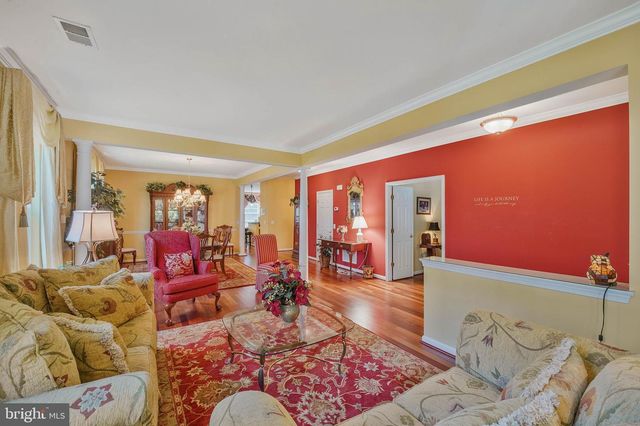 17253 FOUR SEASONS DR, Dumfries, VA 22025