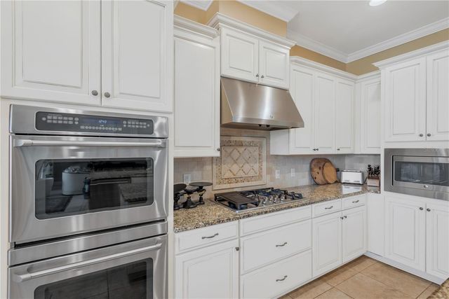 9127 TILLINGHAST DRIVE, Tampa, FL 33626