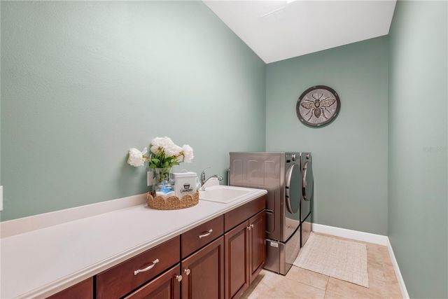 9127 TILLINGHAST DRIVE, Tampa, FL 33626