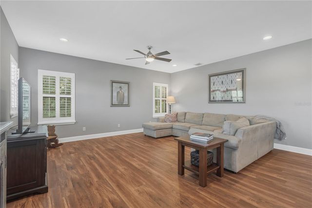 9127 TILLINGHAST DRIVE, Tampa, FL 33626