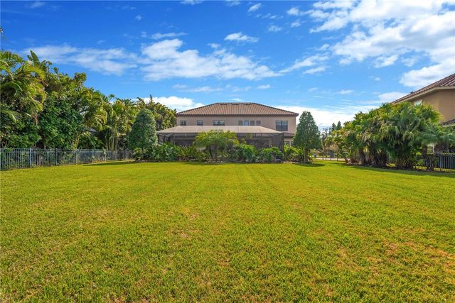 9127 TILLINGHAST DRIVE, Tampa, FL 33626