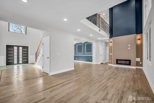 24 Norton Street, Edison, NJ 08820