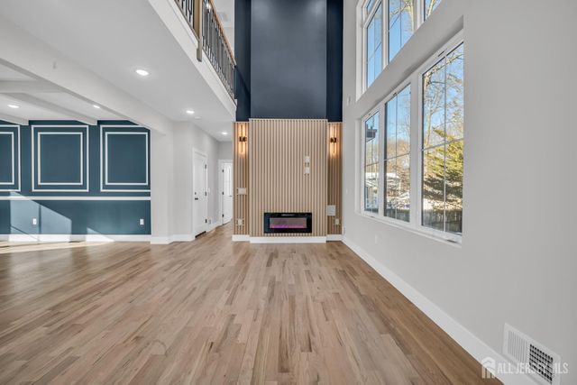 24 Norton Street, Edison, NJ 08820