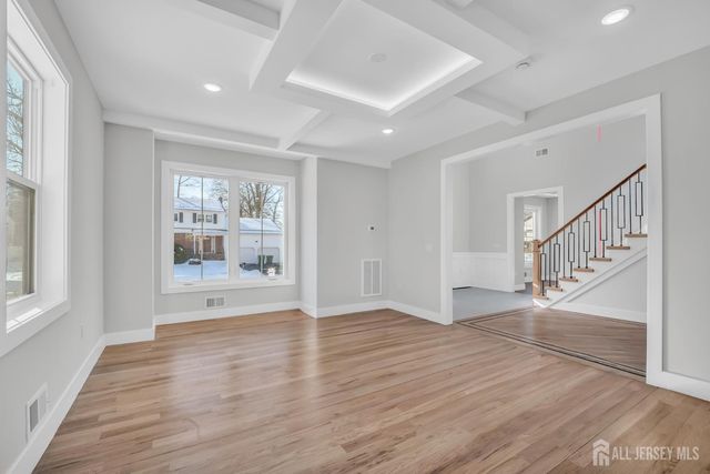 24 Norton Street, Edison, NJ 08820