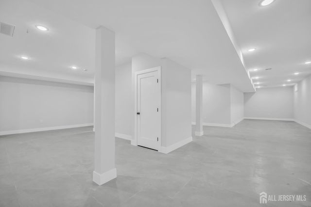 24 Norton Street, Edison, NJ 08820