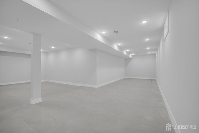 24 Norton Street, Edison, NJ 08820