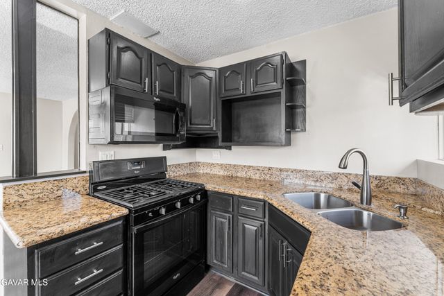 43028 W 45th Street, Lancaster, CA 93536