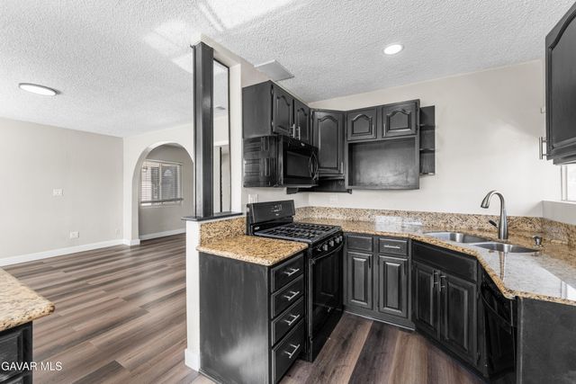 43028 W 45th Street, Lancaster, CA 93536