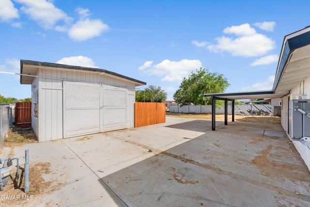 43028 W 45th Street, Lancaster, CA 93536