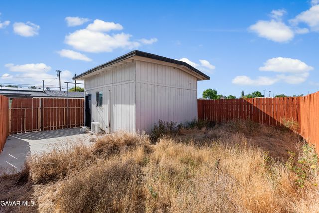 43028 W 45th Street, Lancaster, CA 93536