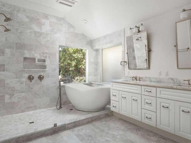 7319 Yaupon DR, Austin, TX 78759