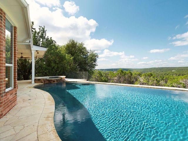 7319 Yaupon DR, Austin, TX 78759