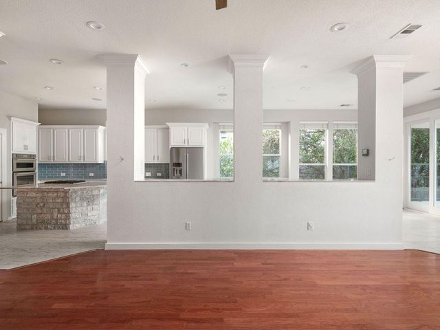 7319 Yaupon DR, Austin, TX 78759