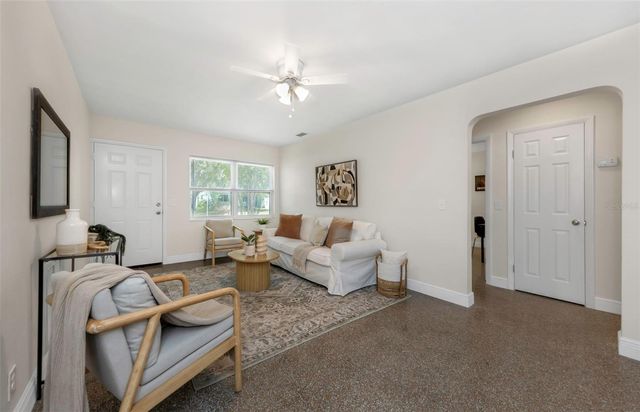 4658 25TH AVENUE S, St Petersburg, FL 33711