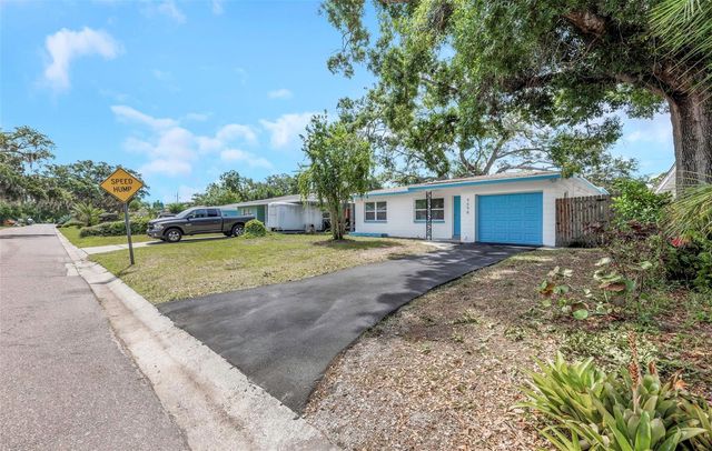 4658 25TH AVENUE S, St Petersburg, FL 33711