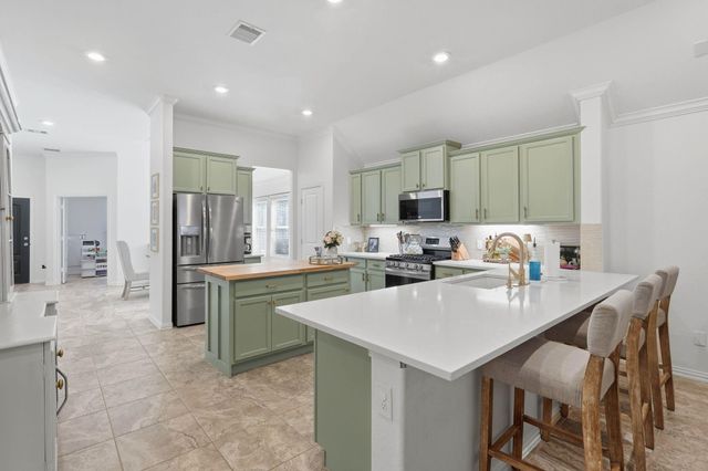 312 Fox Trail Road, Montgomery, TX 77316