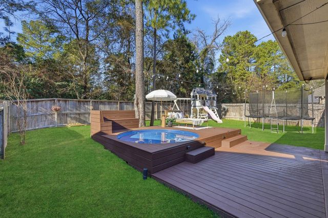 312 Fox Trail Road, Montgomery, TX 77316