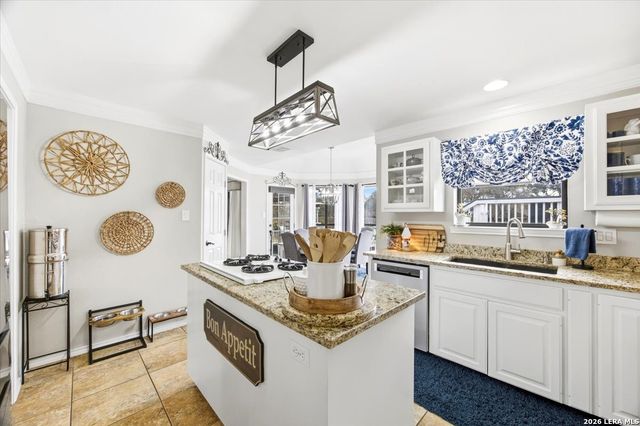 9608 Azalea Circle, San Antonio, TX 78266