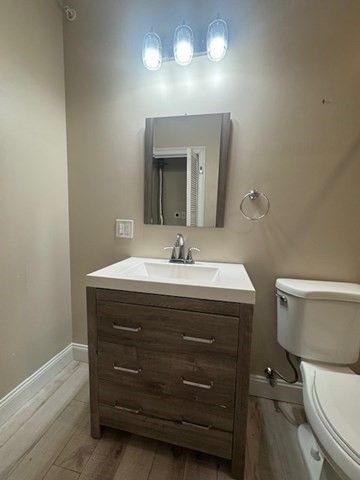 199 Pleasant St 2R, Marblehead, MA 01945