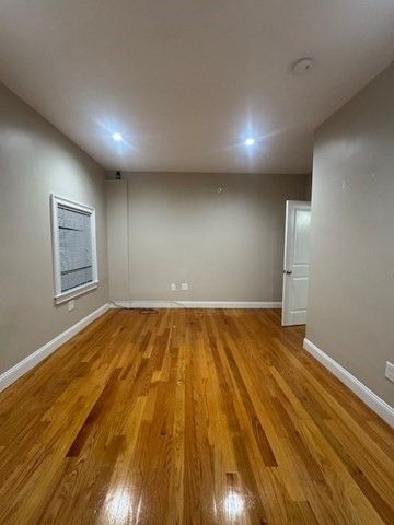 199 Pleasant St 2R, Marblehead, MA 01945