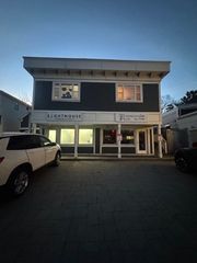 199 Pleasant St 2R, Marblehead, MA 01945