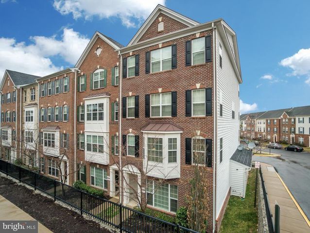 2291 KEW GARDENS DR, Woodbridge, VA 22191