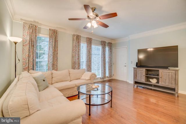2291 KEW GARDENS DR, Woodbridge, VA 22191
