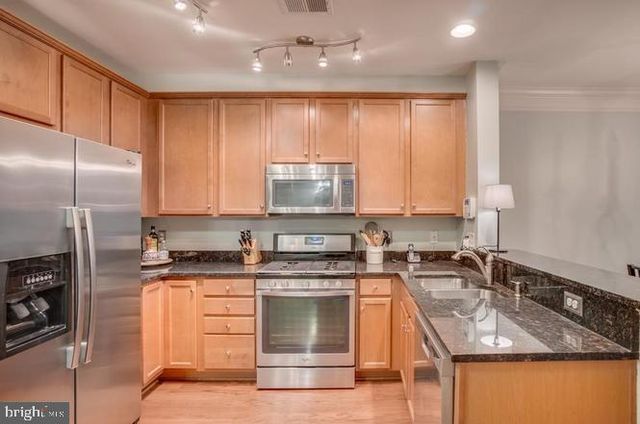 2291 KEW GARDENS DR, Woodbridge, VA 22191
