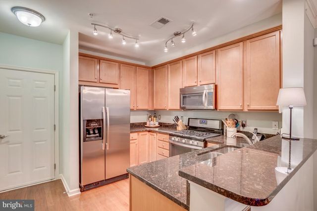 2291 KEW GARDENS DR, Woodbridge, VA 22191