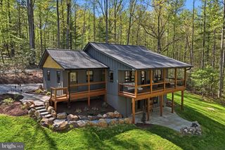 677 WEAVER HOLLOW RD, Banco, VA 22711