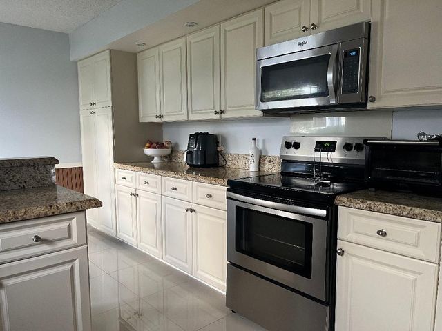 8471 NW 78th Ct 8471, Tamarac, FL 33321