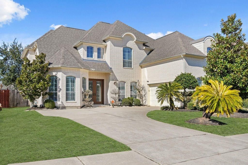 10015 Loch Courtney Lane, Houston, TX 77089