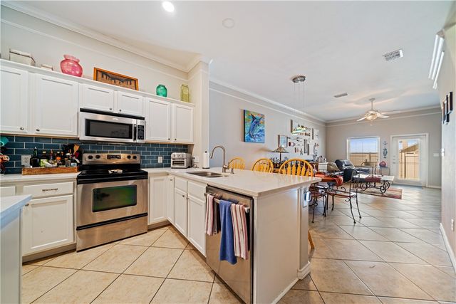 15209 S Padre Island Dr 205, Corpus Christi, TX 78418