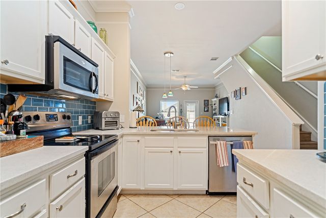15209 S Padre Island Dr 205, Corpus Christi, TX 78418