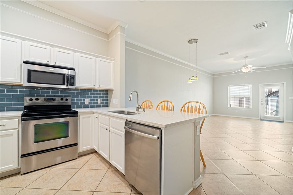 15209 S Padre Island Dr 205, Corpus Christi, TX 78418 — photo 5