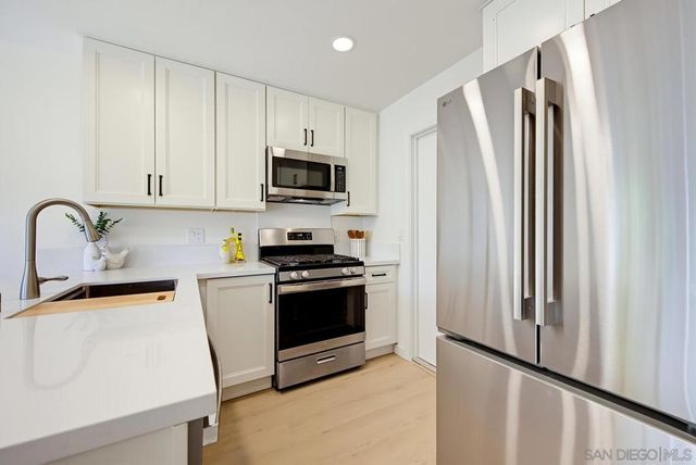 4502 Sierra Morena Ave, Carlsbad, CA 92010