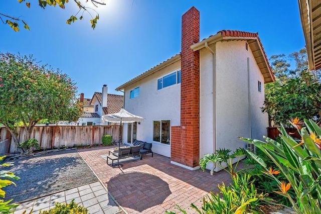 4502 Sierra Morena Ave, Carlsbad, CA 92010