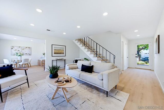 4502 Sierra Morena Ave, Carlsbad, CA 92010