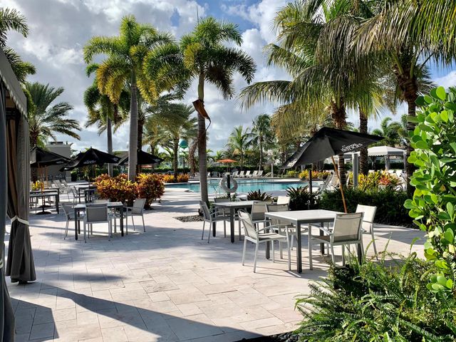 16831 Pavilion Way, Delray Beach, FL 33446